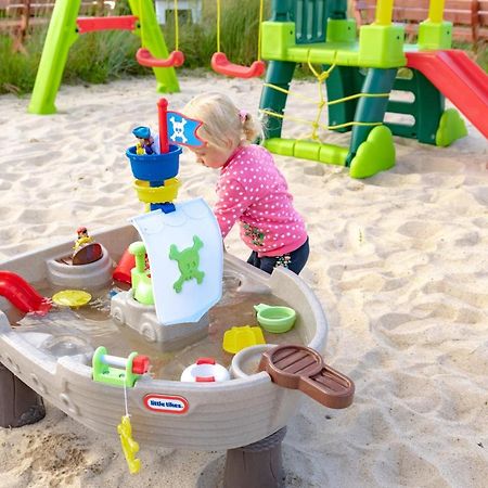 Domki Heyne Holiday Ustka Exterior photo